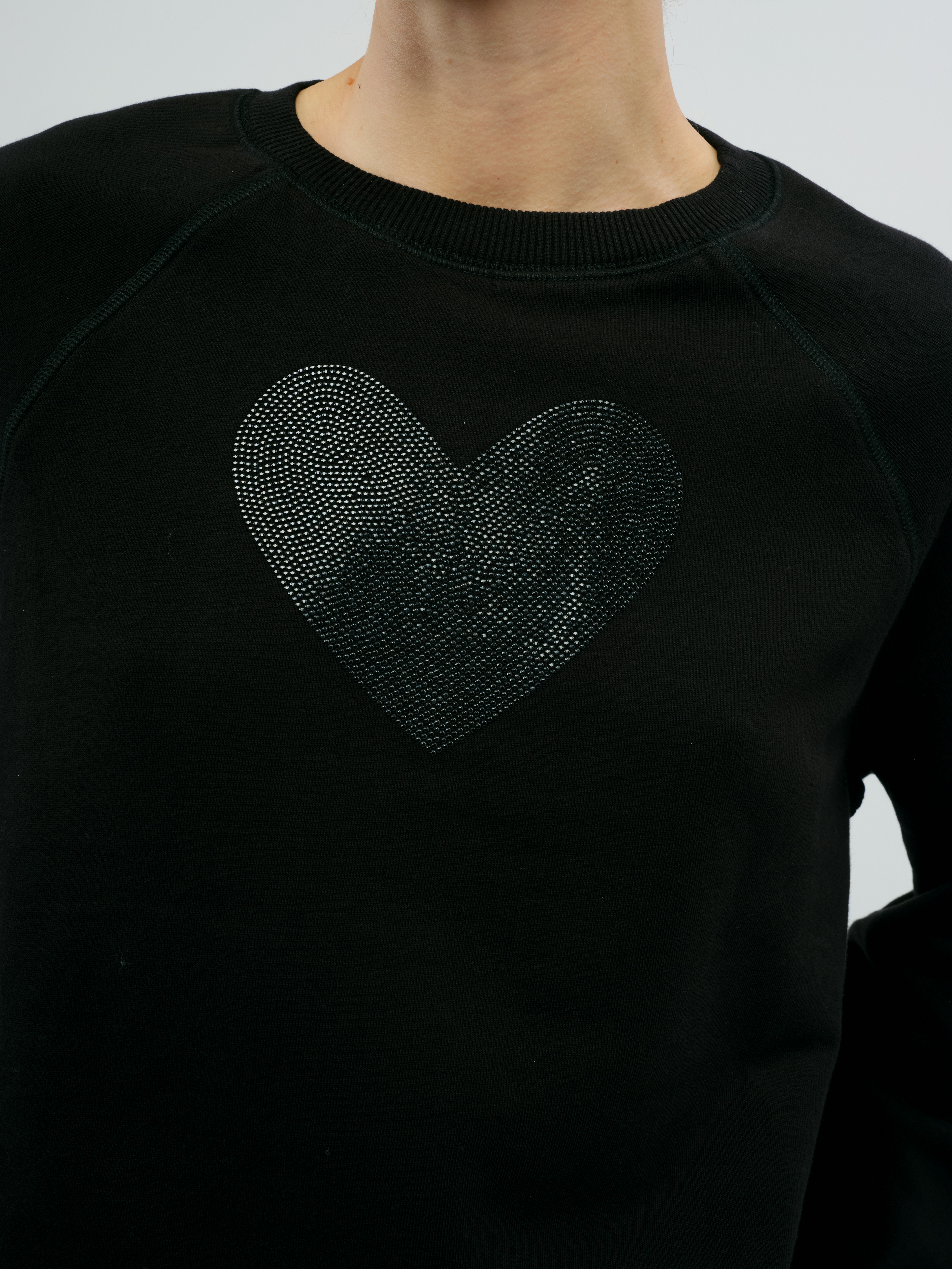 Upper Heart Sweatshirt