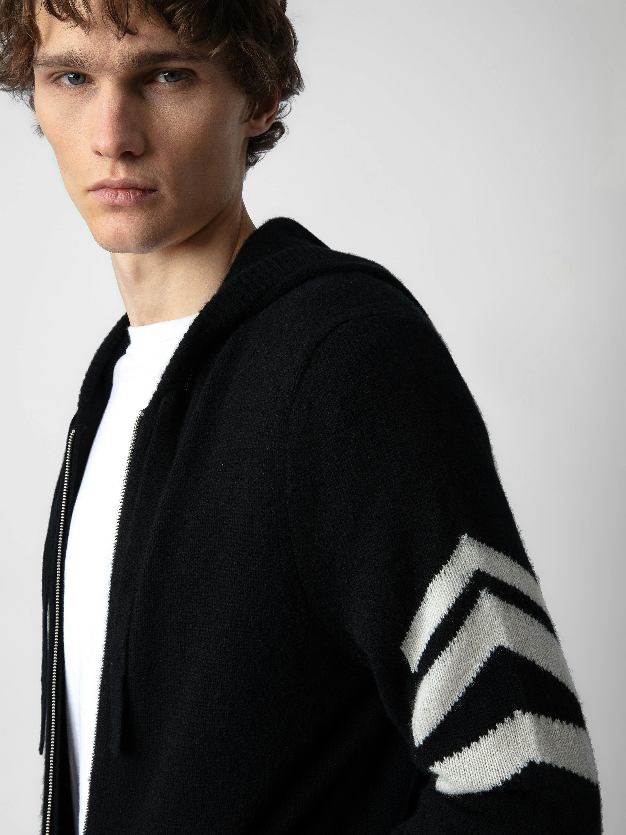 Clash Arrow Cashmere Cardigan 3