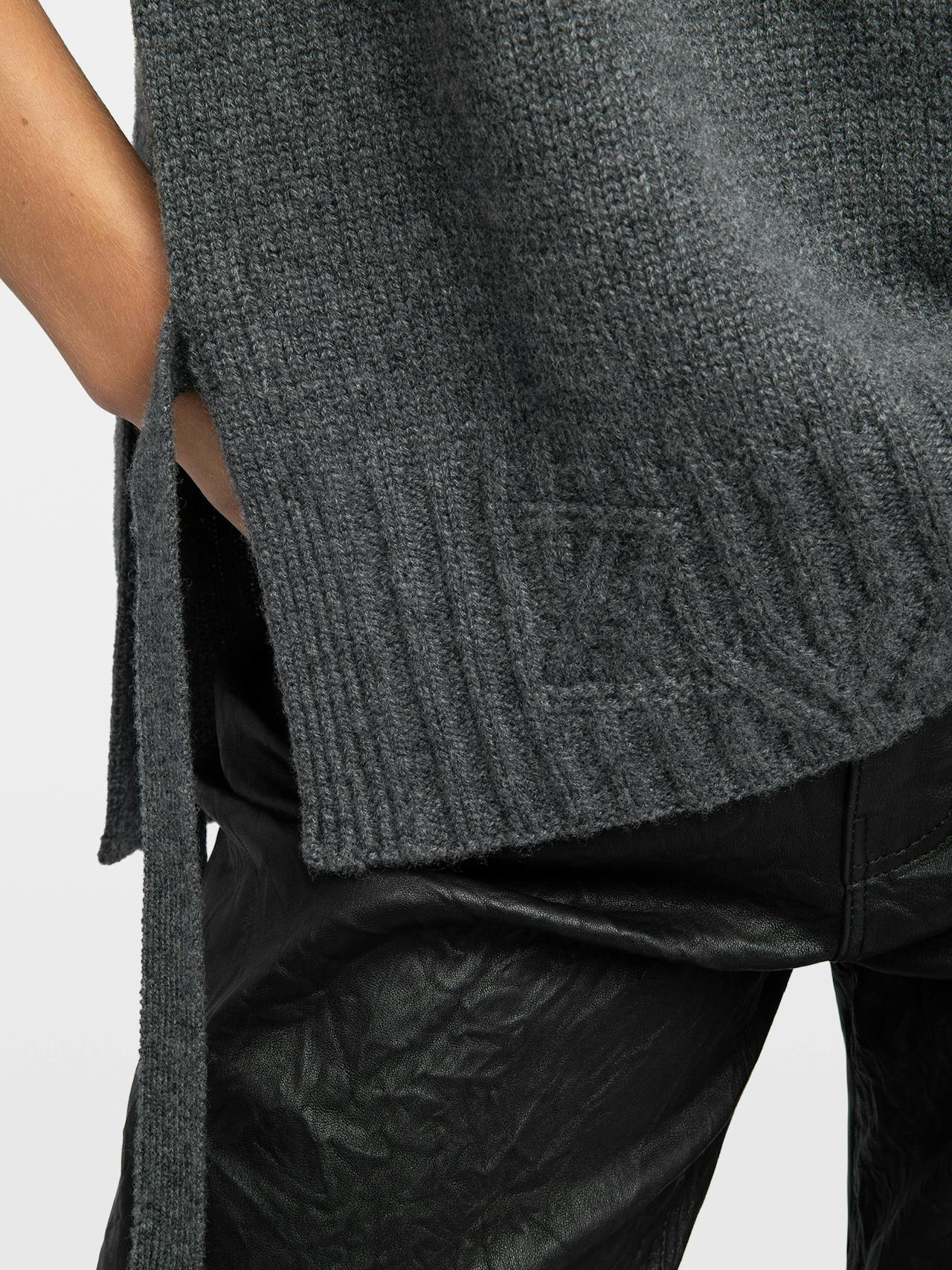 Maddy Sleeveless V Neck Sweater