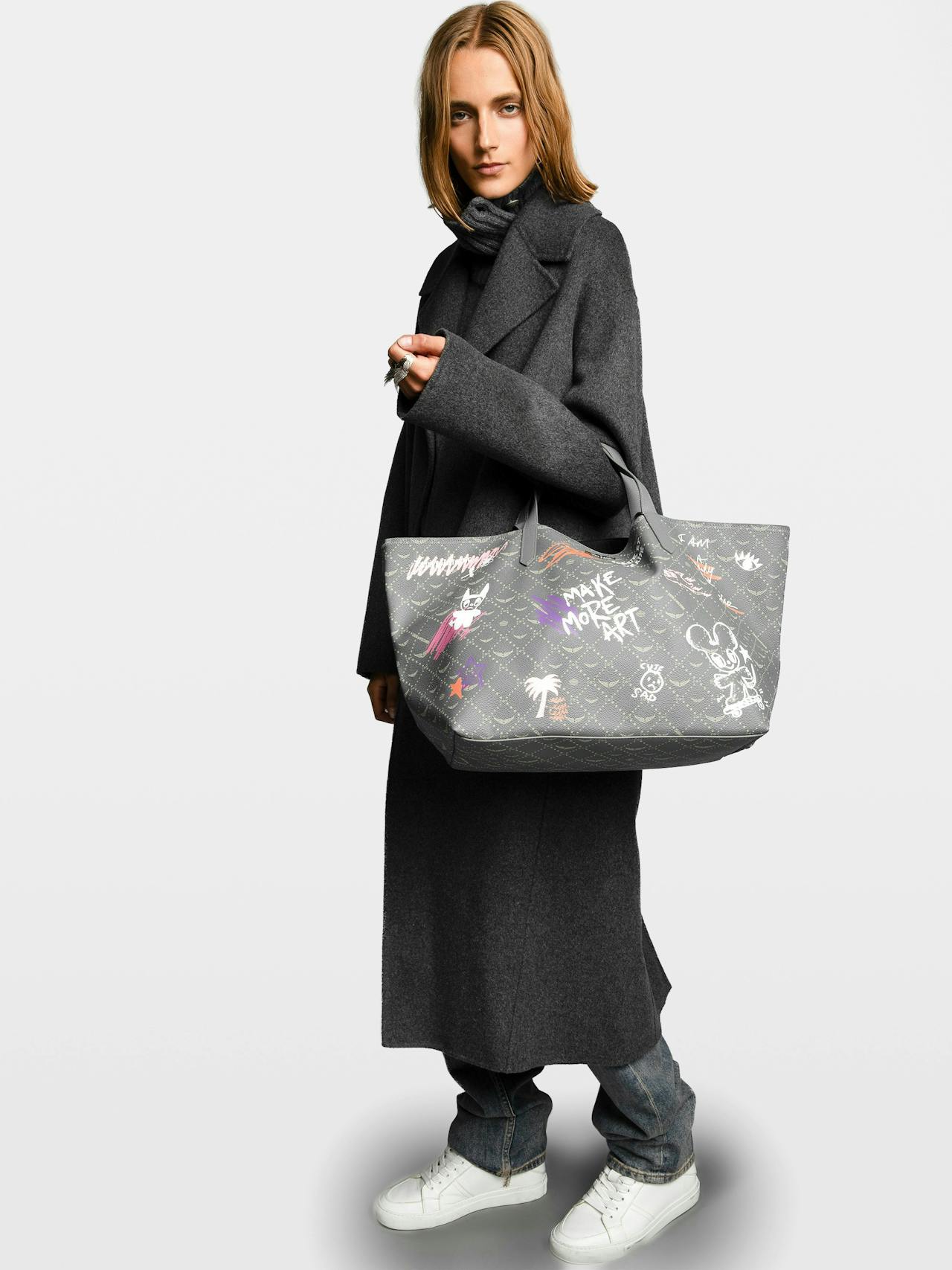 Z Shopper XL Monogram Tag Bag