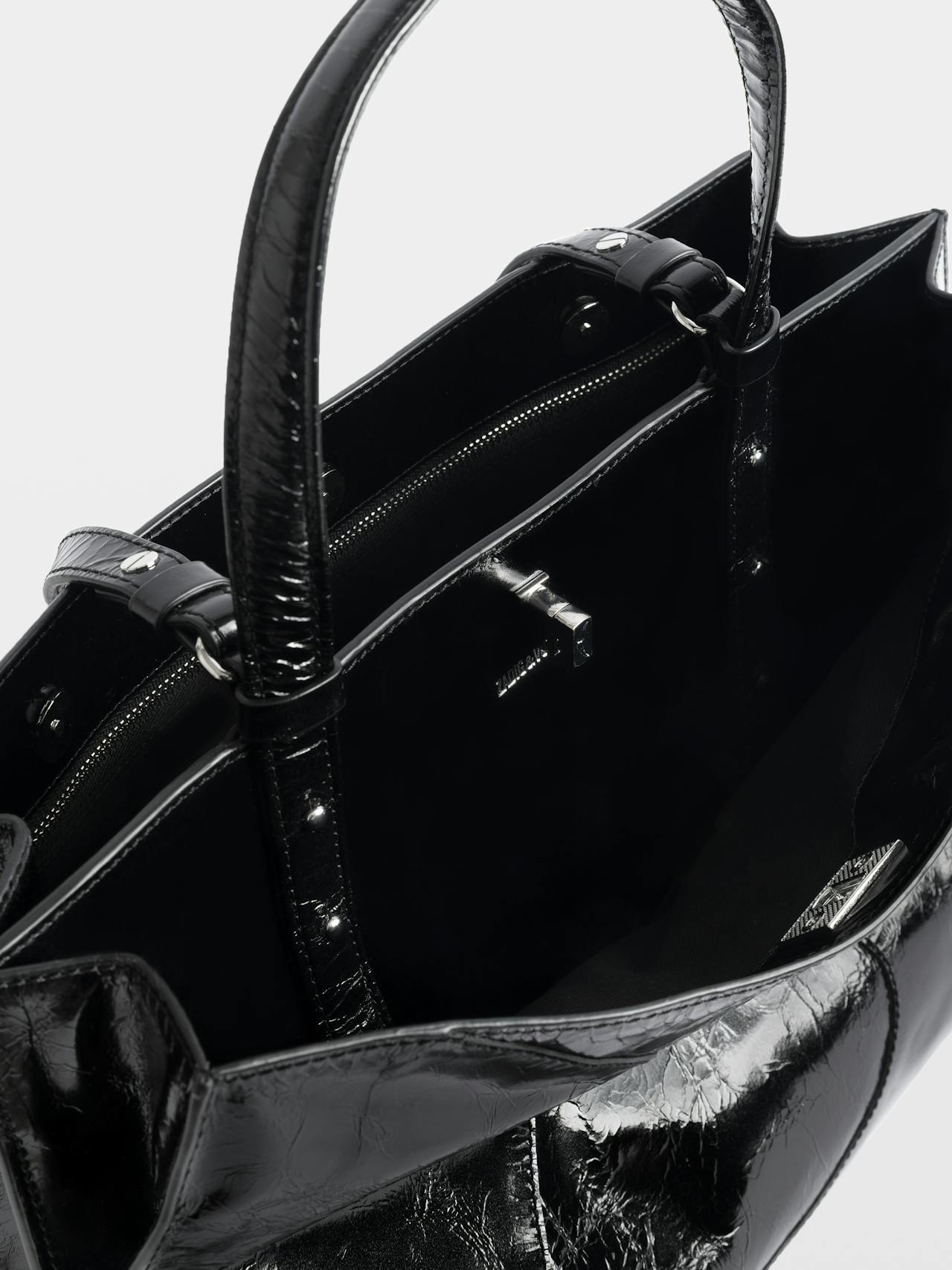 Jack Vintage Patent Bag