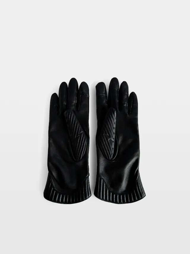 Guantes Out of Hands