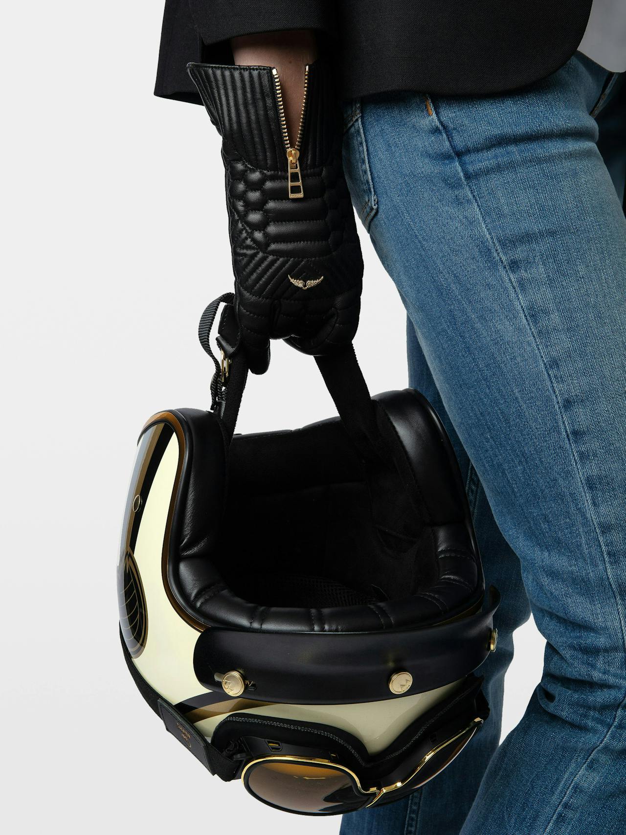 Guantes Out of Hands