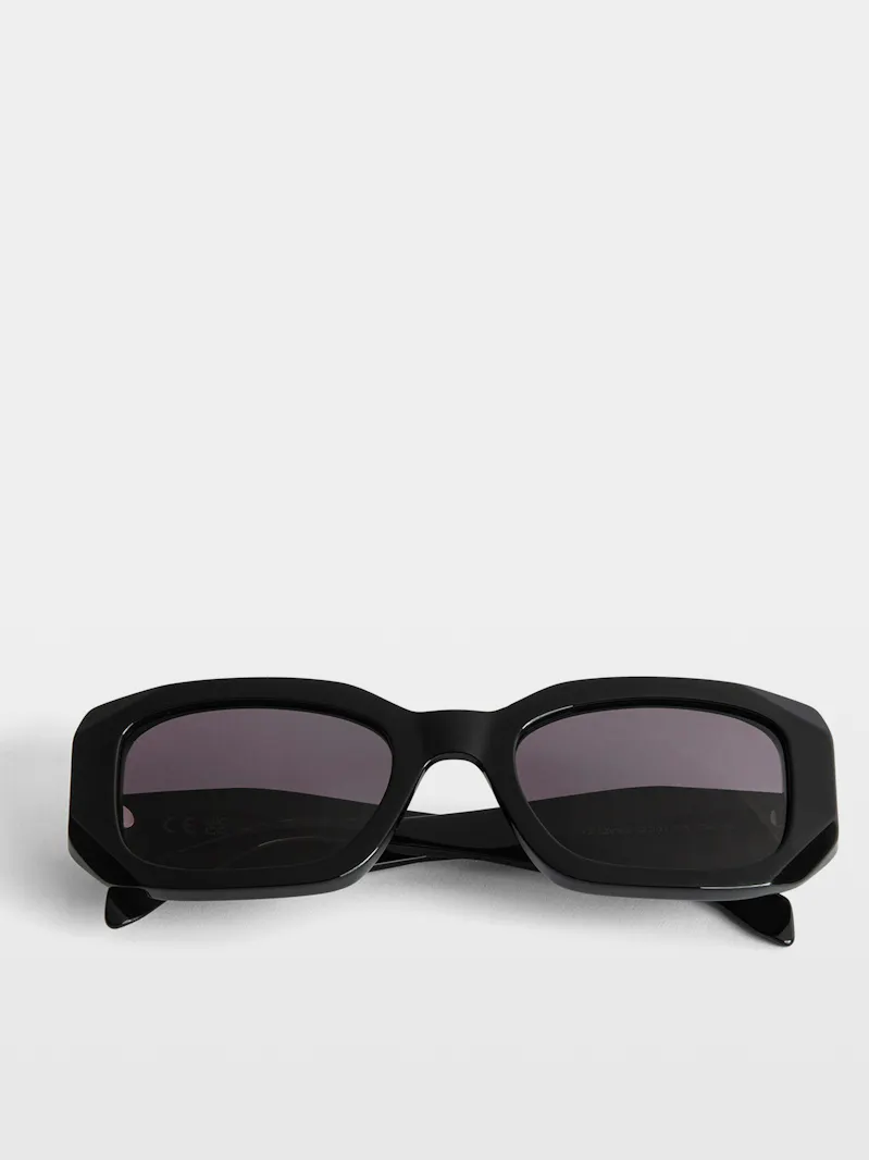 OWEW00123_NOIR_PACKSHOT