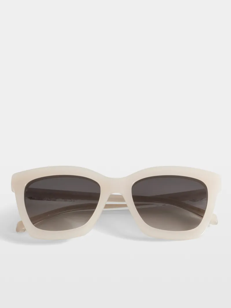 OWEW00164_WHITE_PACKSHOT