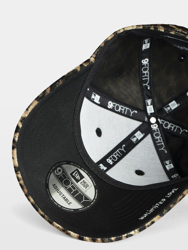 New Era x ZV Kappe Velours