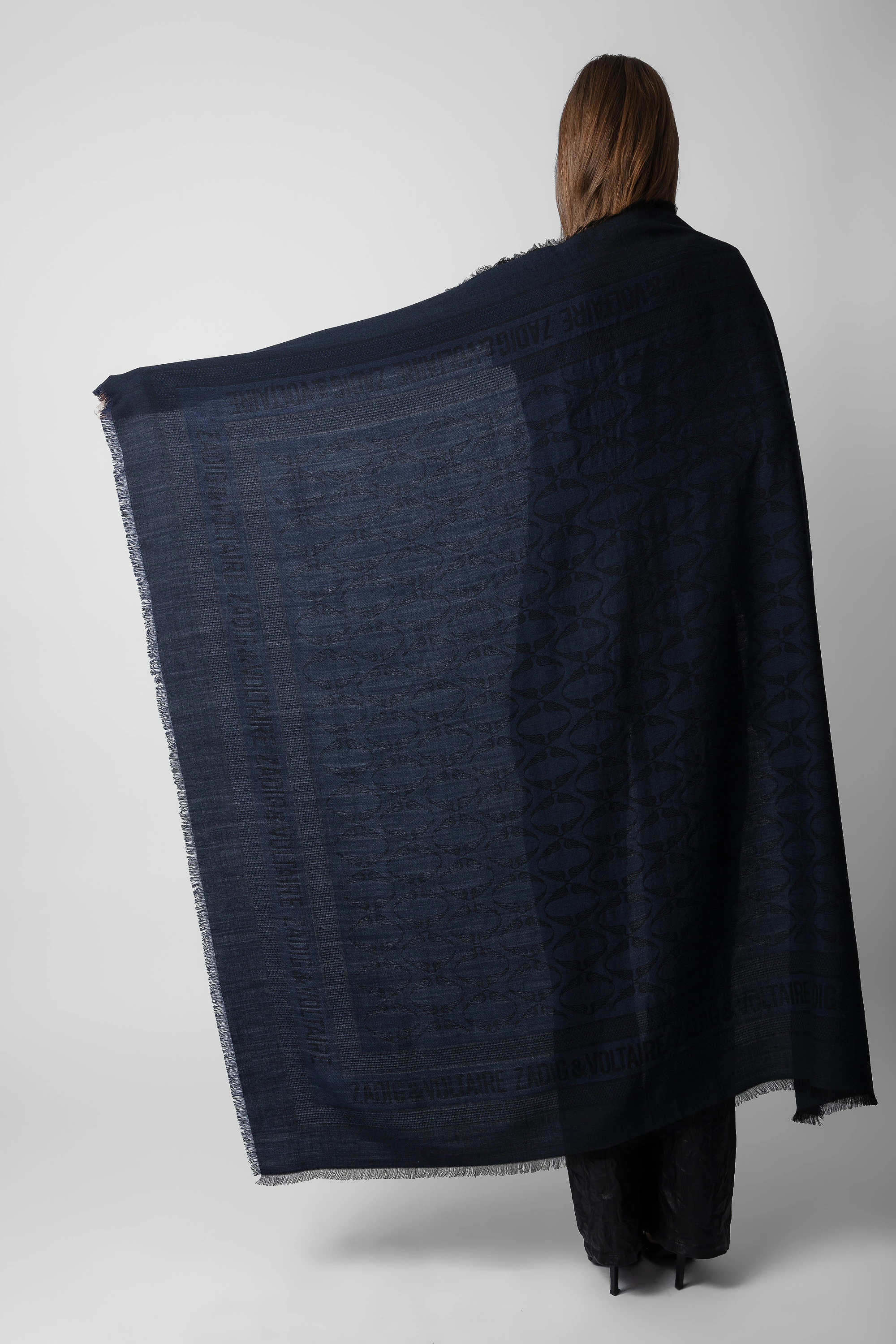 Glenn Scarf thumbnail 2