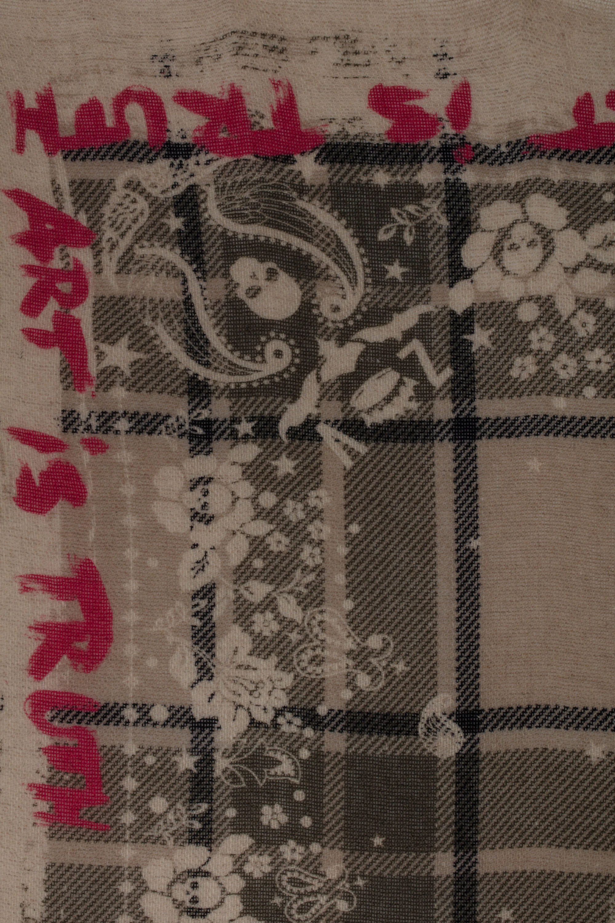 Long Delta Cashmere Scarf thumbnail 2