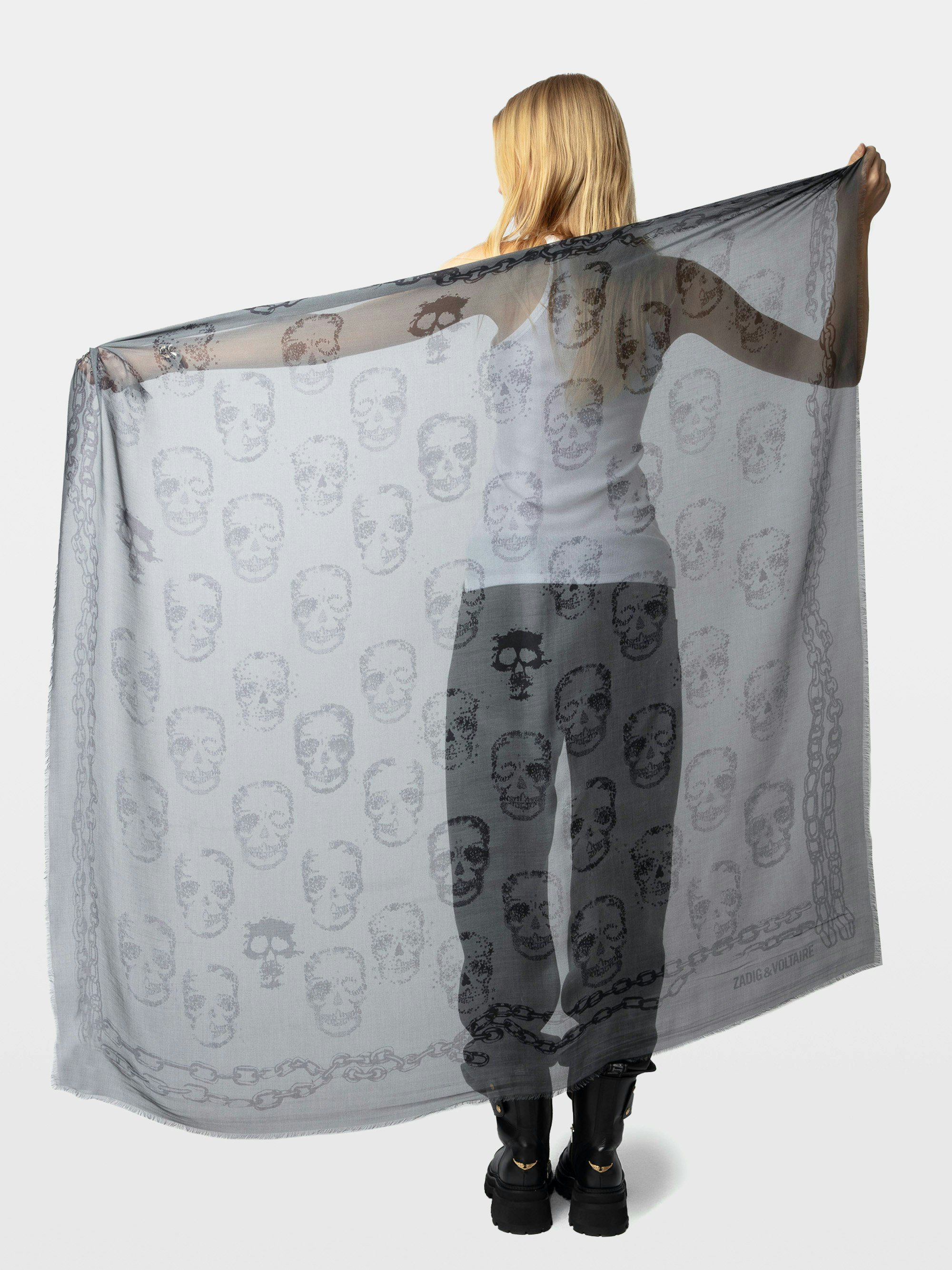 Kerry Scarf Skull 135 4