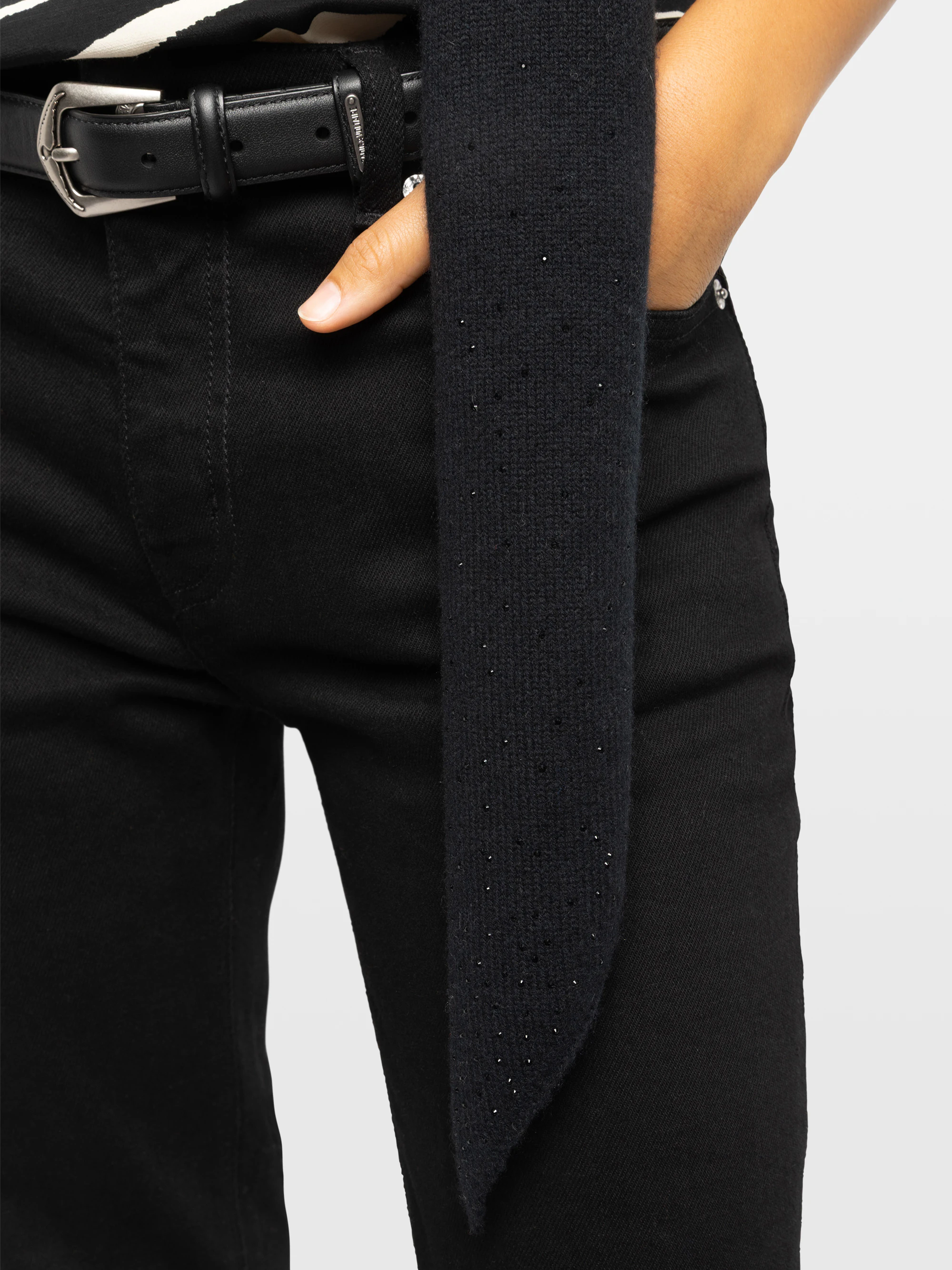 Lucy Thin Scarf