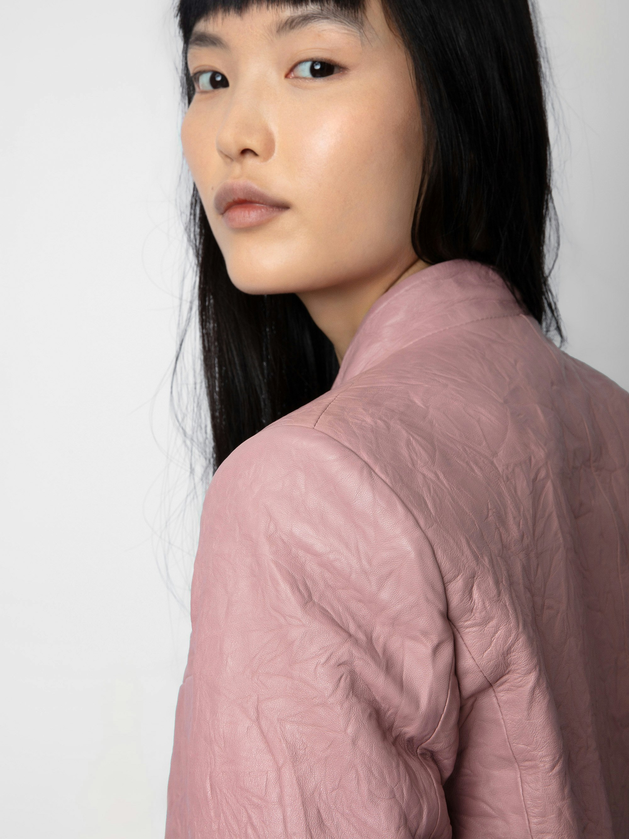 Very Crinkled Leather Blazer 4