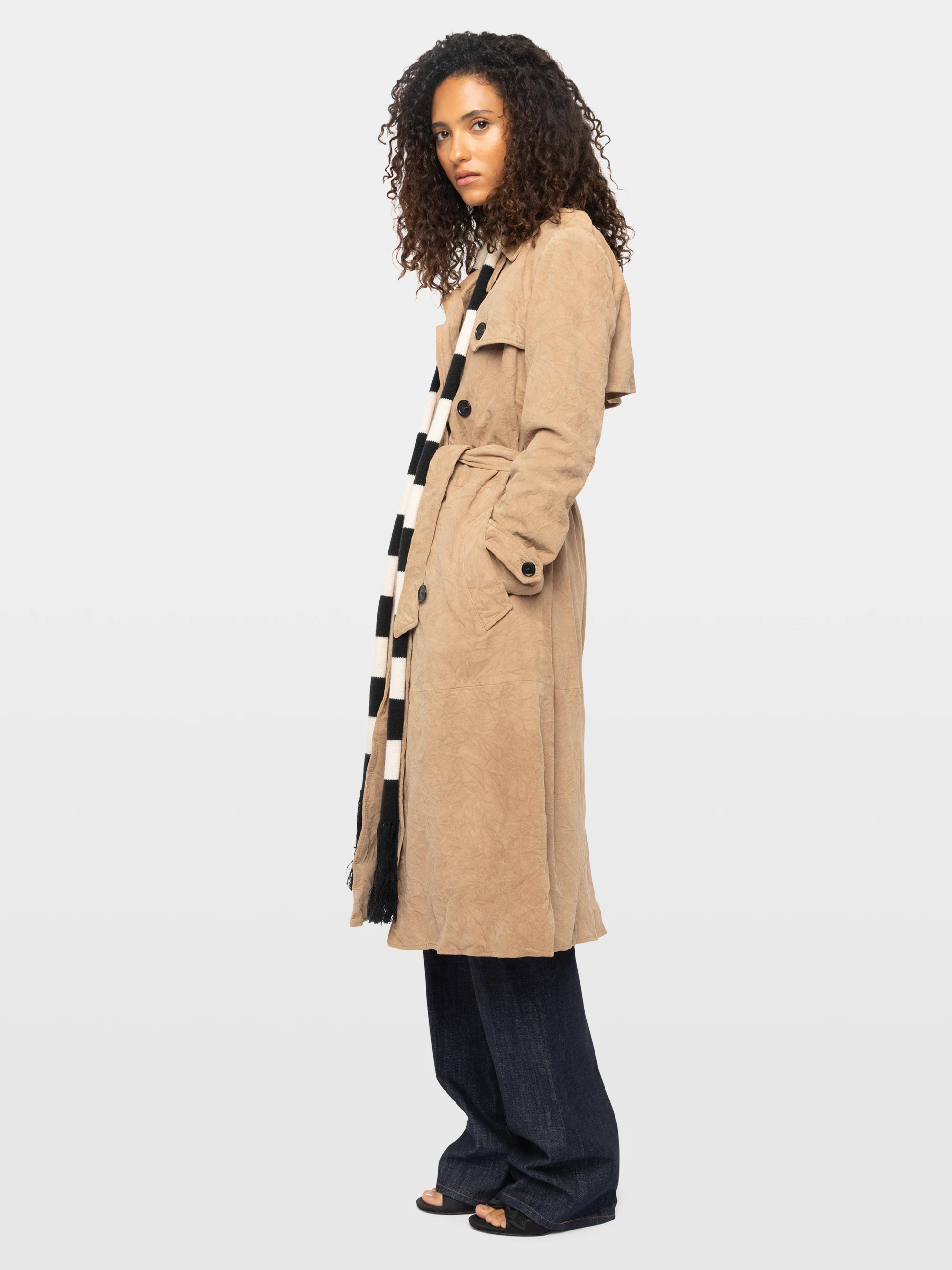 Trench Parisienne Cuir Suede Froissé