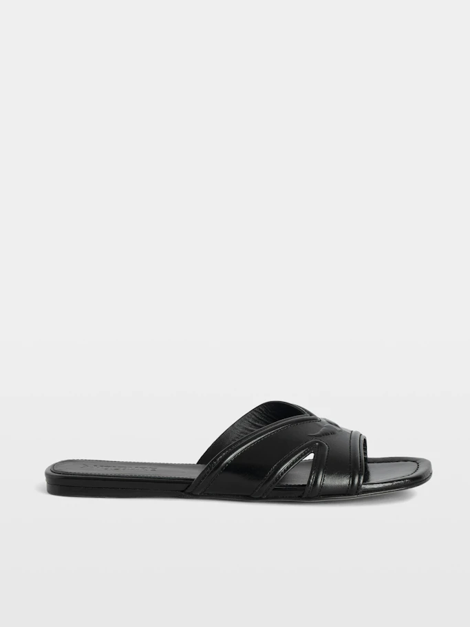 Azora Vintage Patent Mules