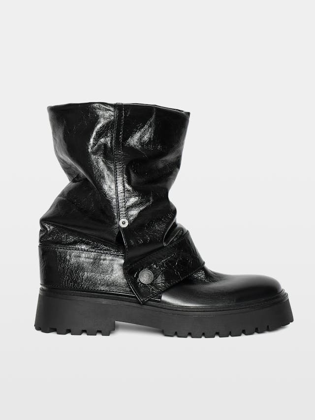 Angie Vintage Black Leather Boots