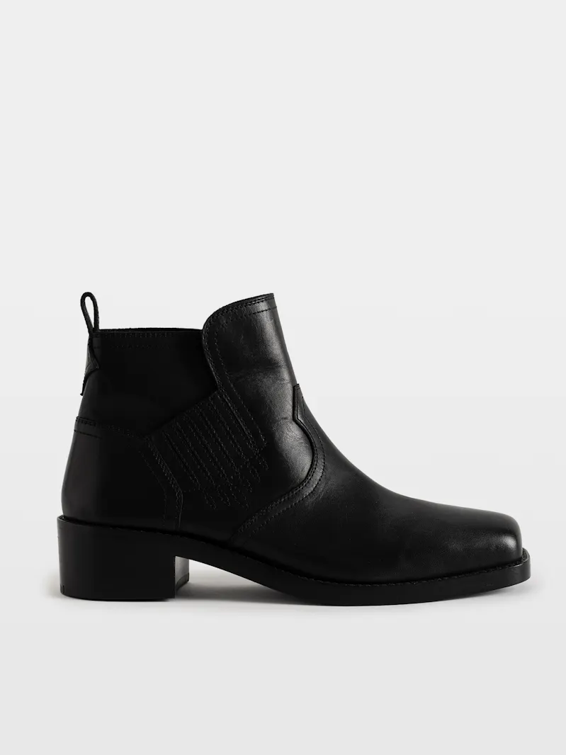 SWCT02167_BLACK_ADDI_1