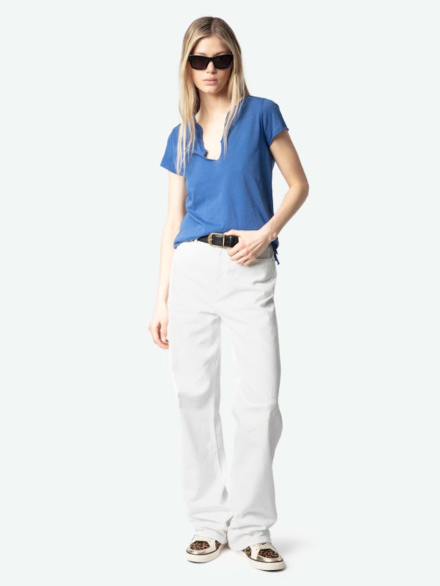 Low-Top Fly On Sneakers