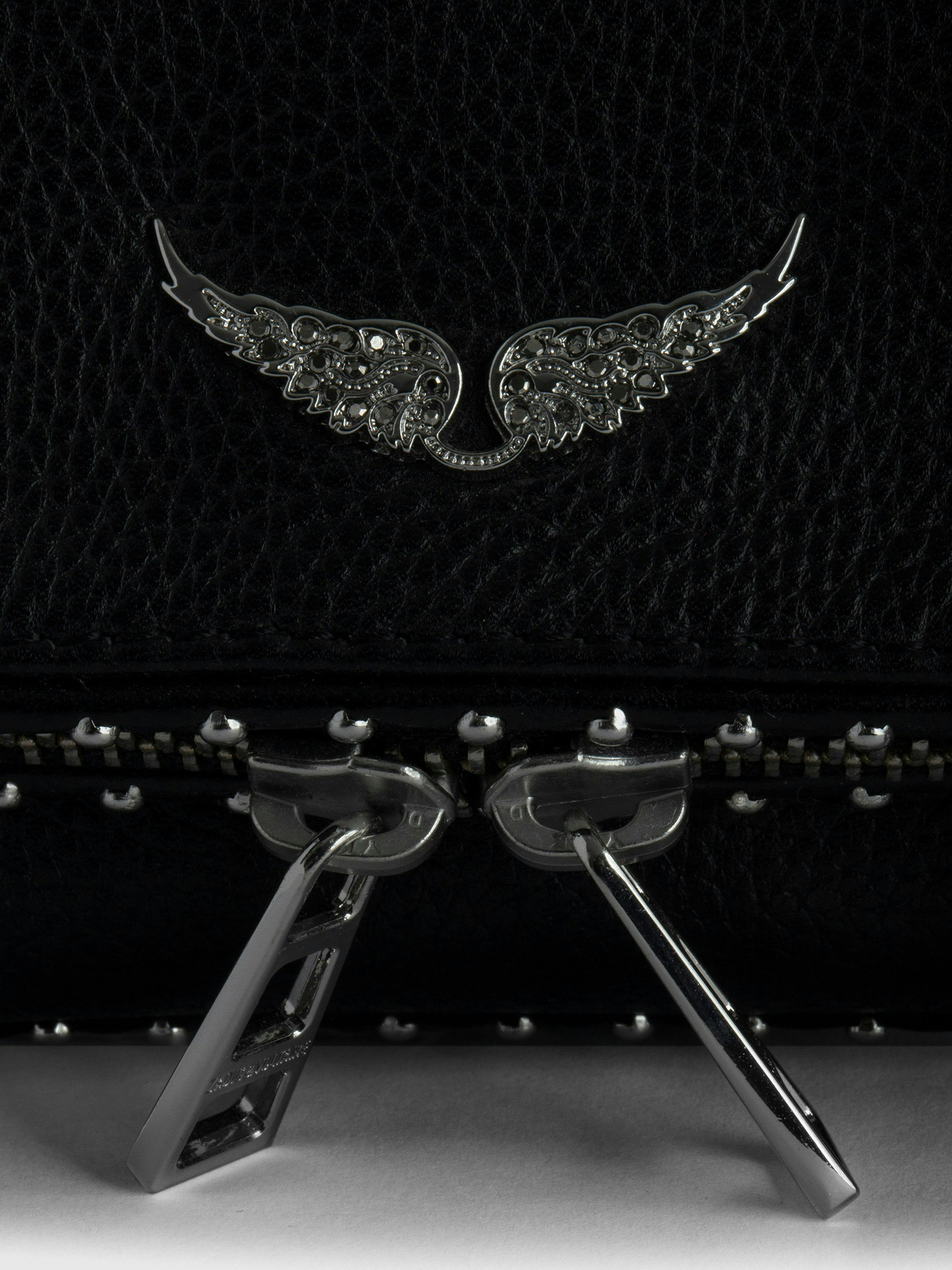 Rock Nano Studs Clutch 4