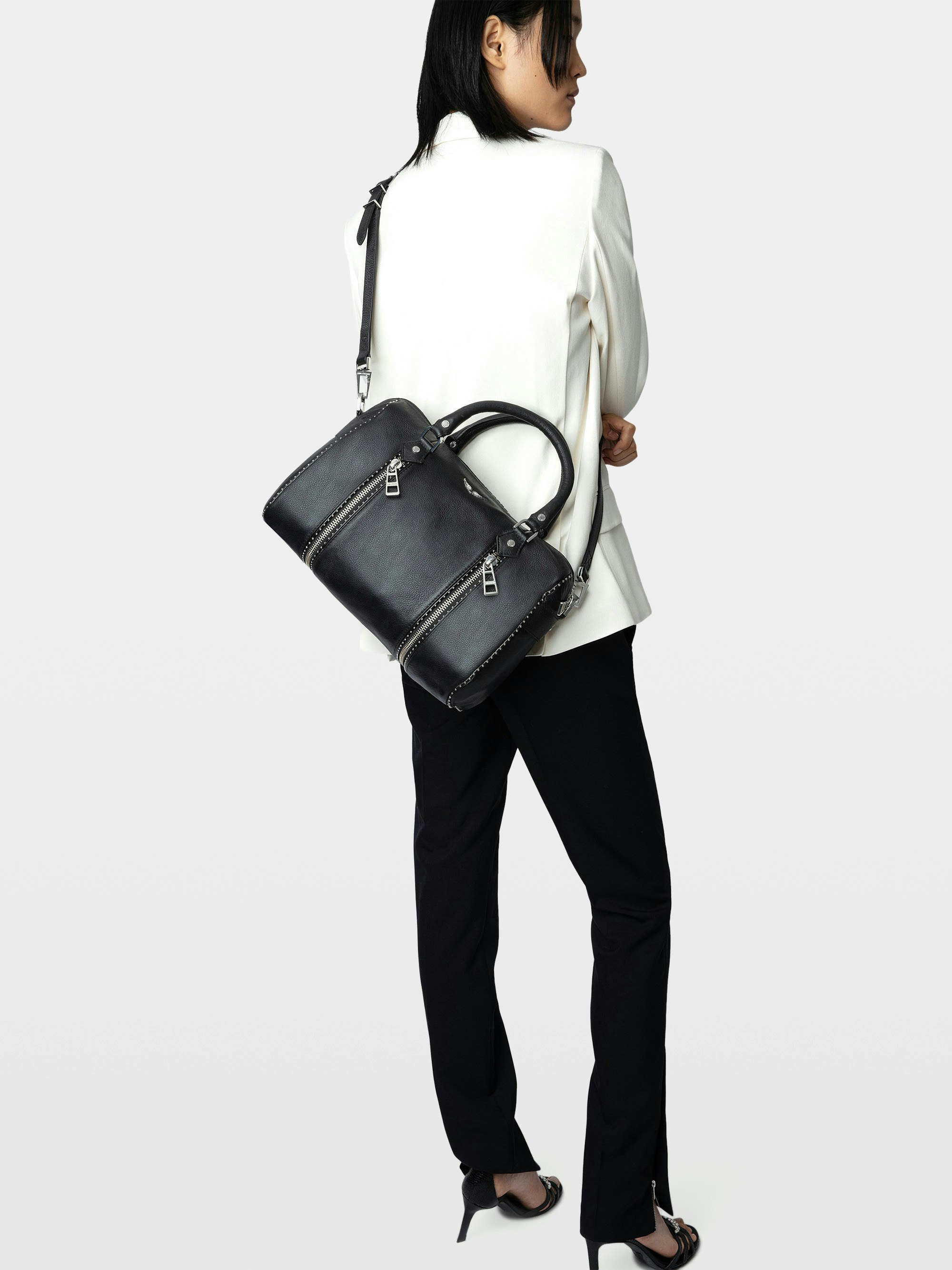 Sunny Medium Studs Tasche