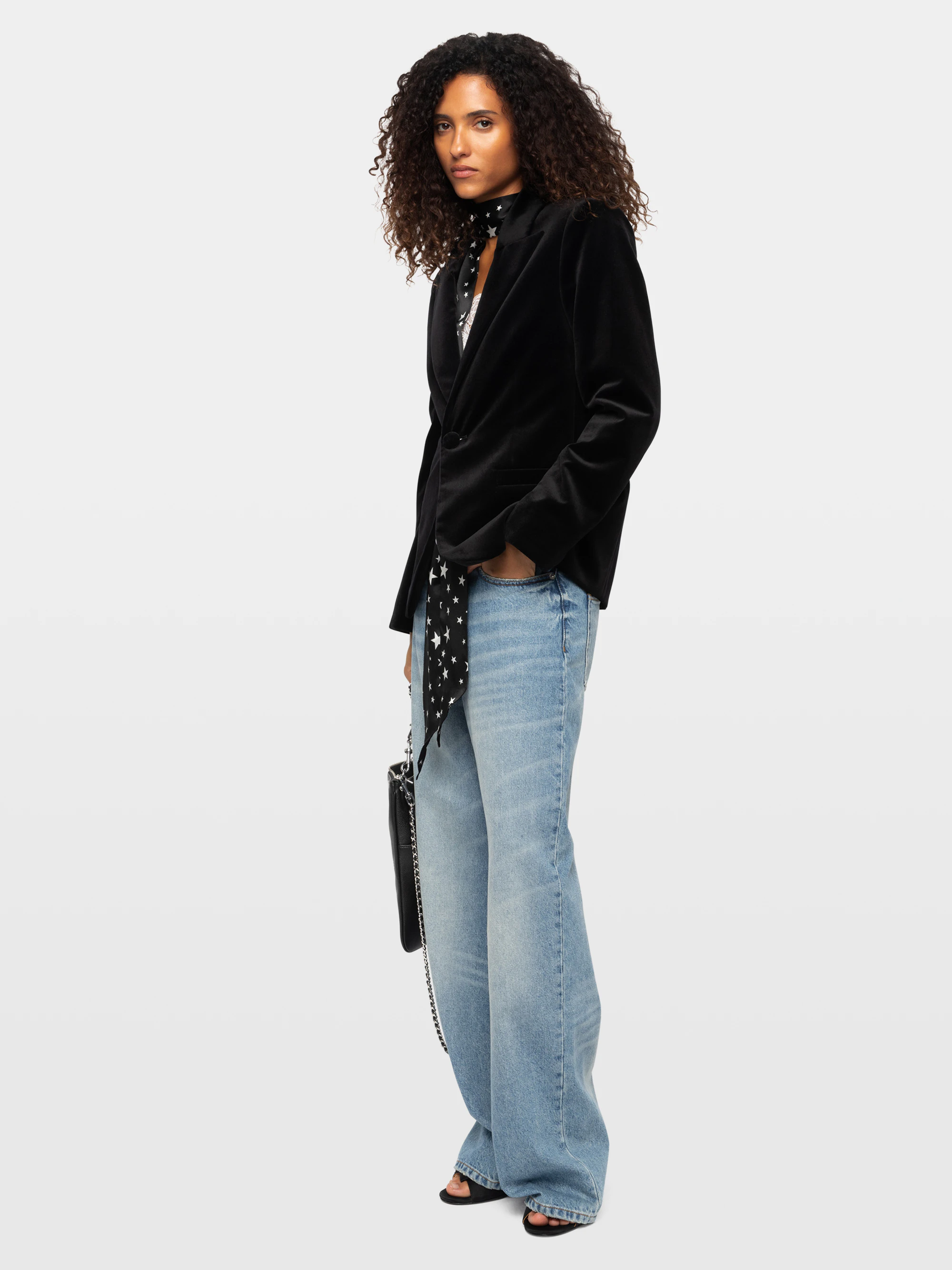 Vavy Velvet Blazer