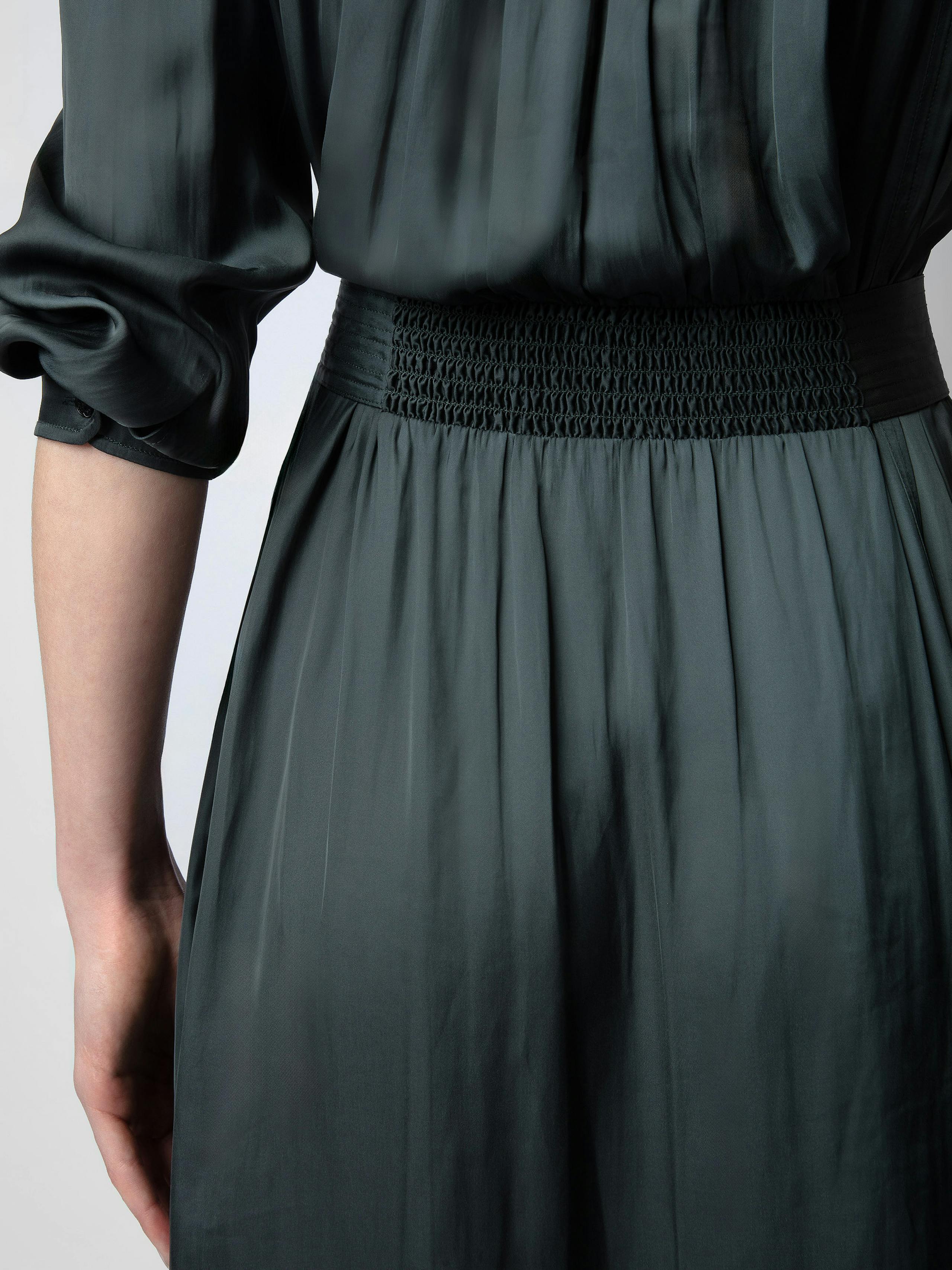 Vestido Ritchil Satén 3