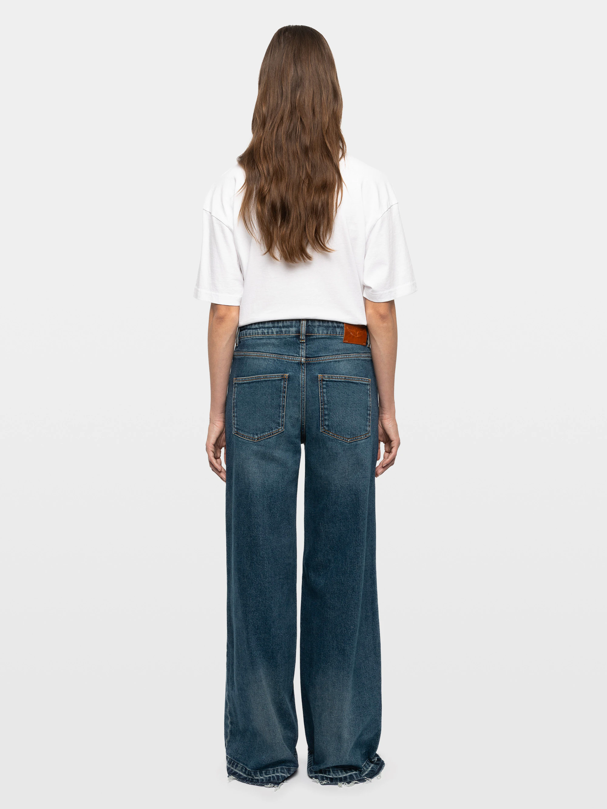 Eli Jeans thumbnail 2