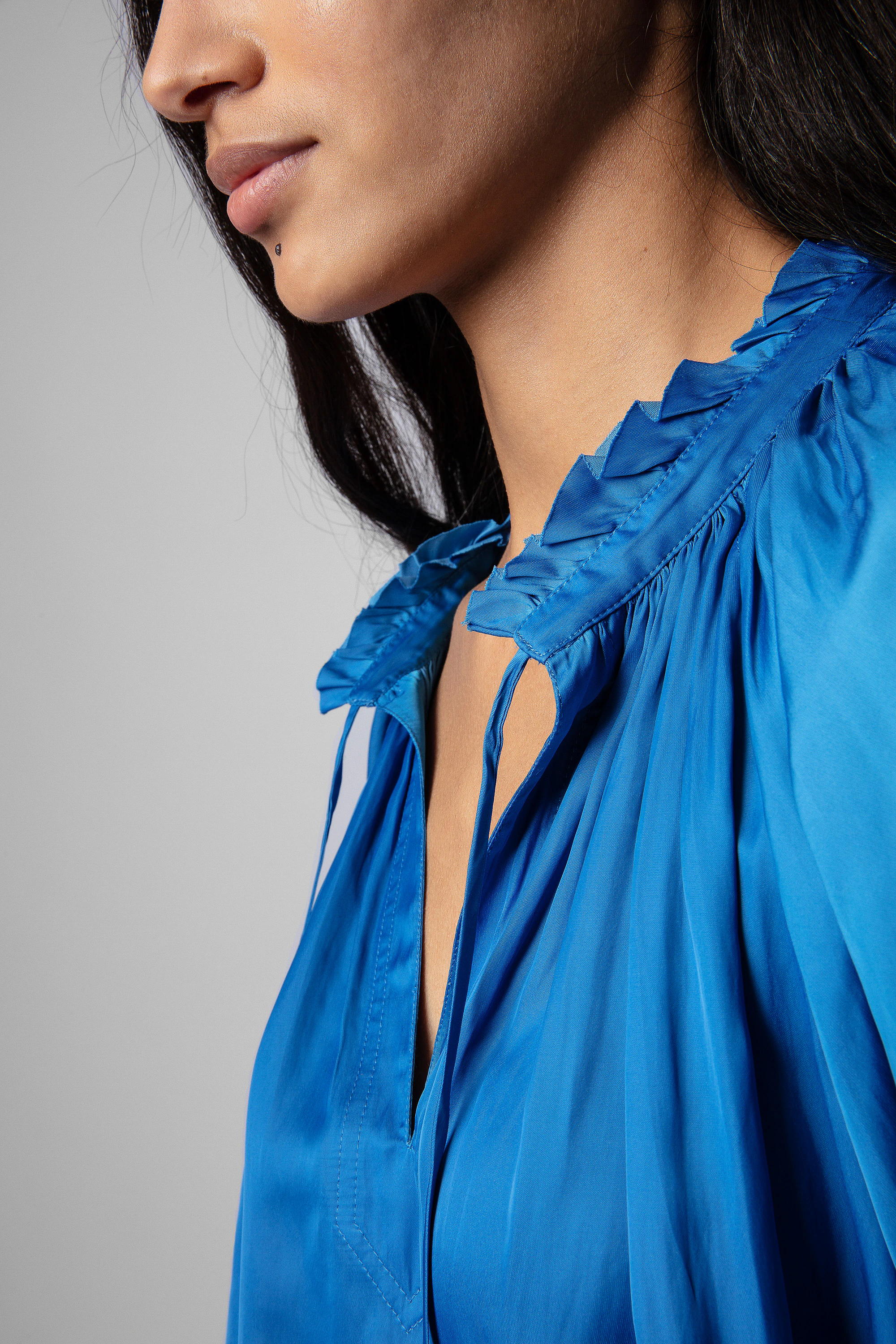Blouse Theresa Satin thumbnail 3
