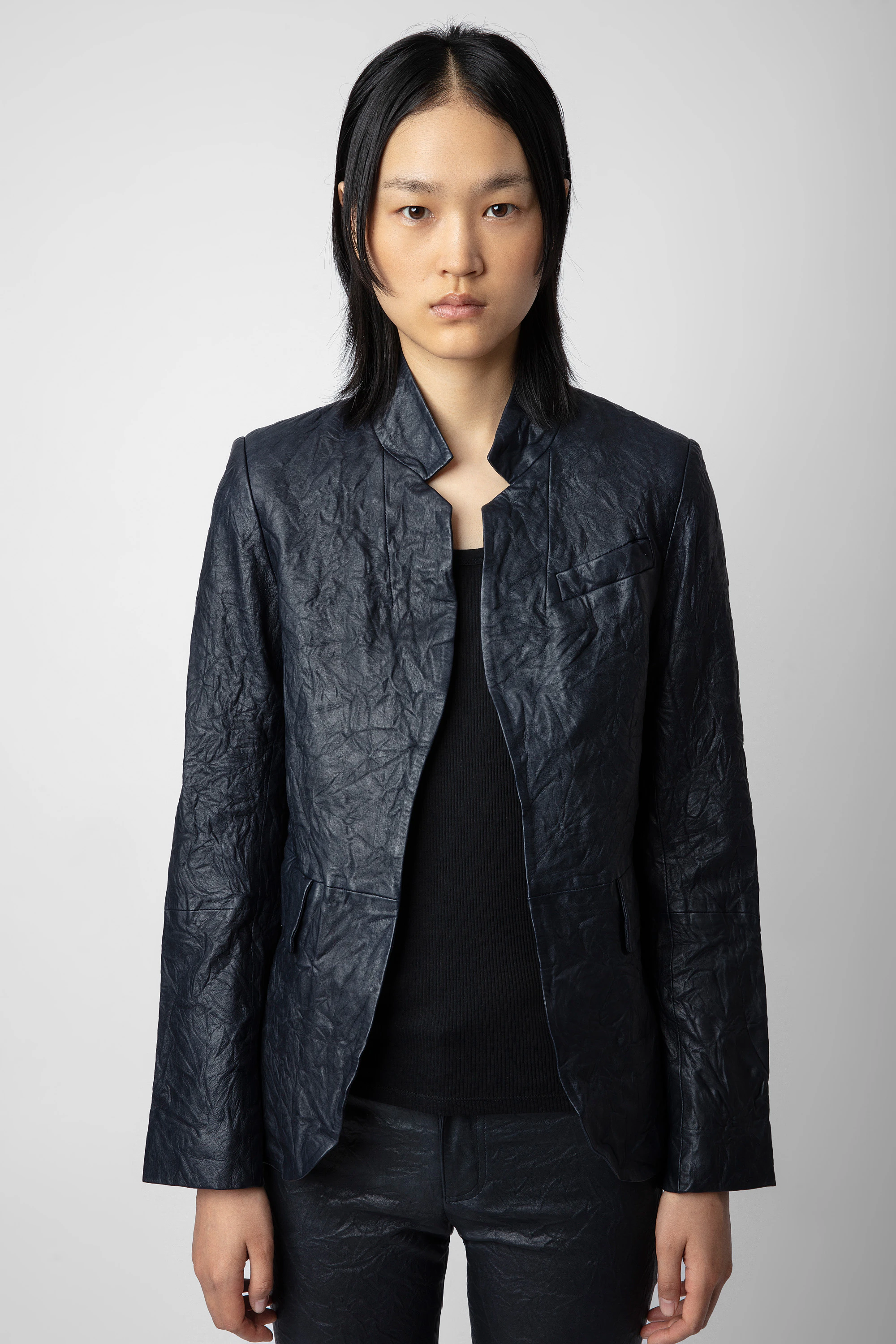 Very Crinkled Leather Blazer thumbnail 4