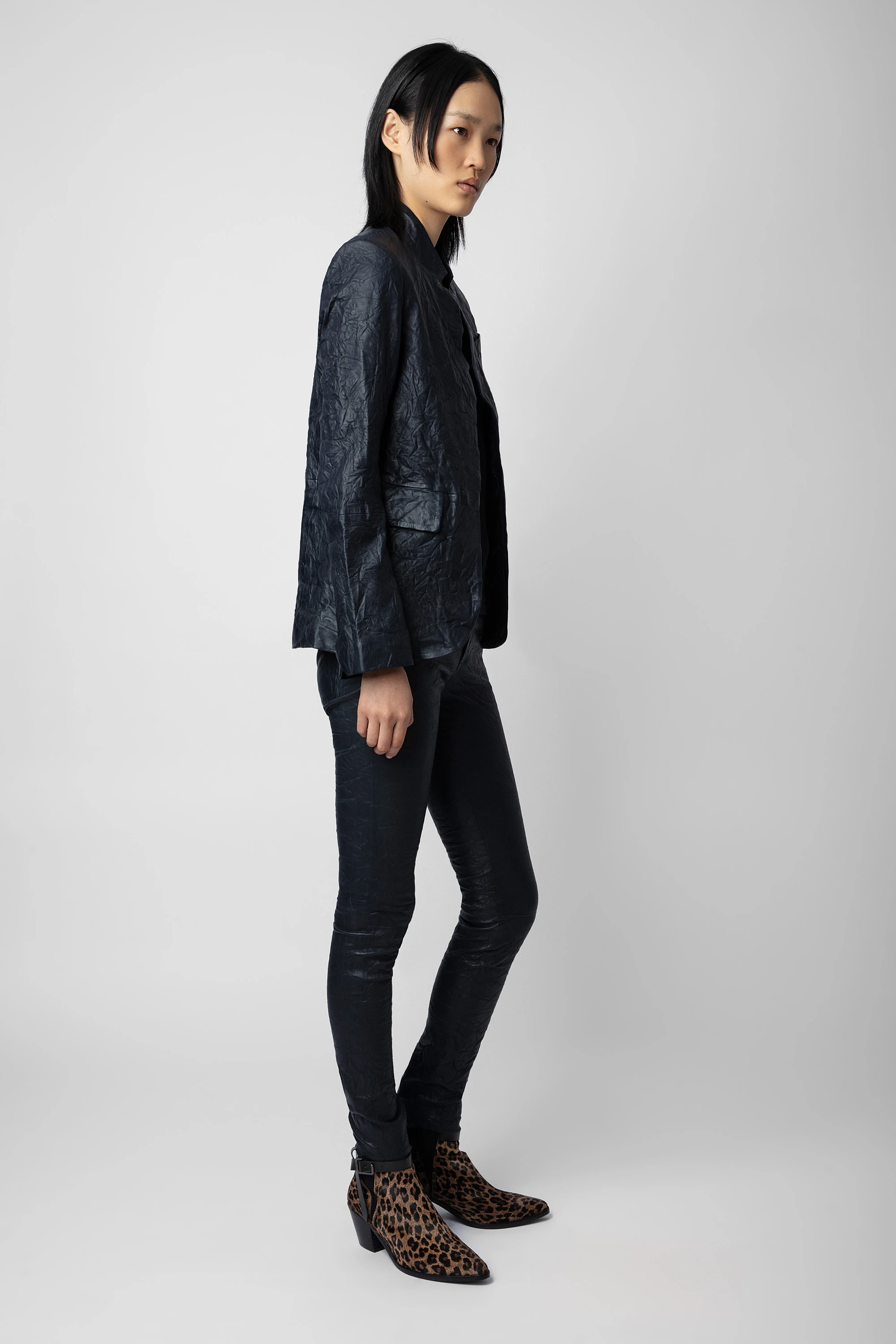 Very Crinkled Leather Blazer thumbnail 2