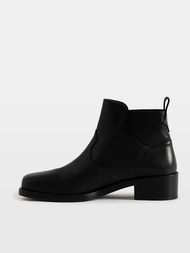 Igata Ankle Boots