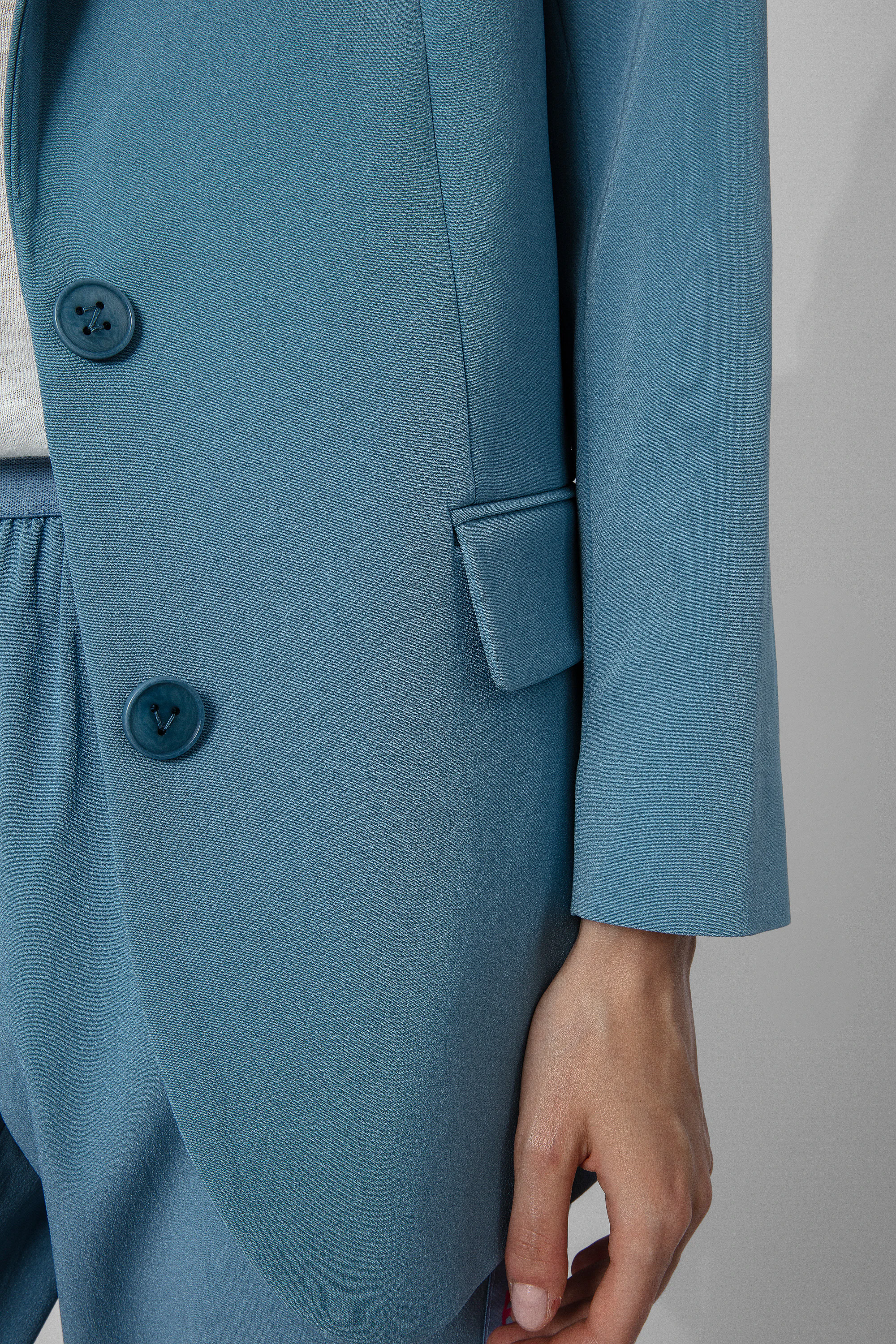 Viva Crepe Jacket thumbnail 3