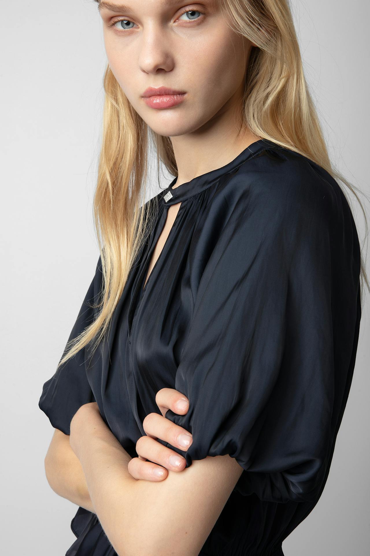 Vestido Romina de satén 4